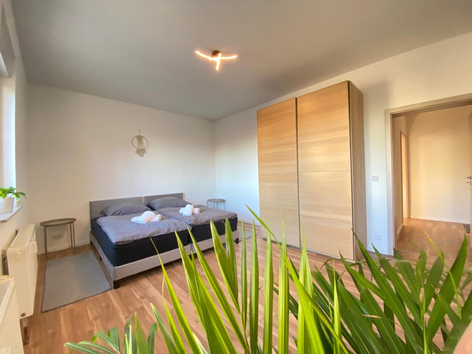 Hochwertige Ferienwohnung Mit 7Qm Balkon, Netflix, Kaffeeautomat, Rainshower Bad 츠비카우 외부 사진