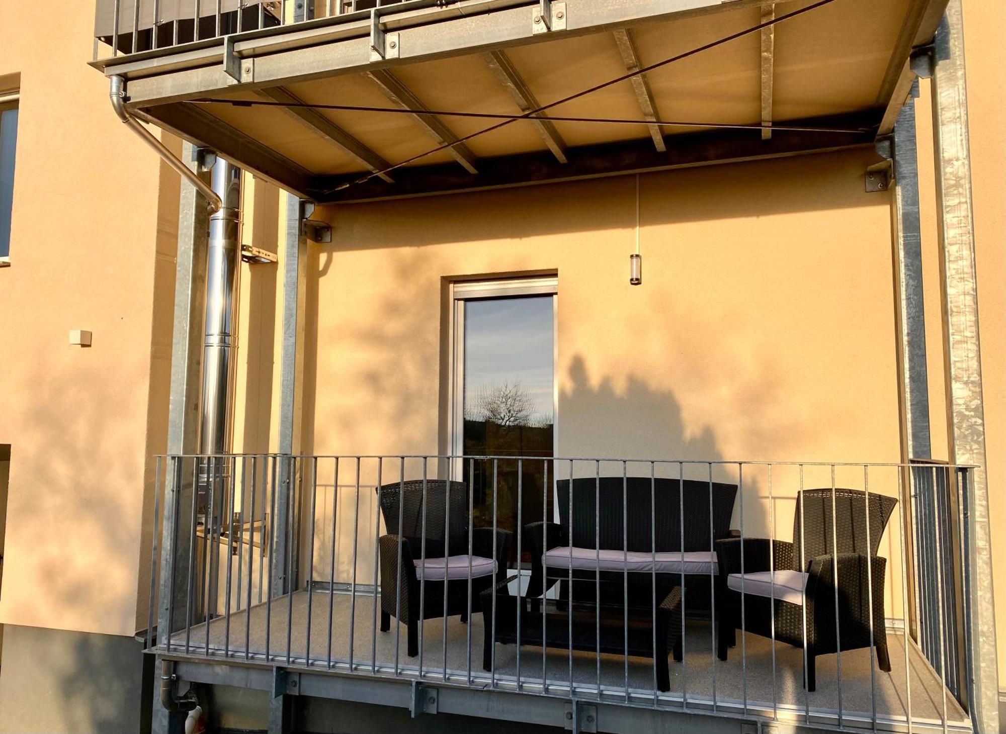 Hochwertige Ferienwohnung Mit 7Qm Balkon, Netflix, Kaffeeautomat, Rainshower Bad 츠비카우 외부 사진